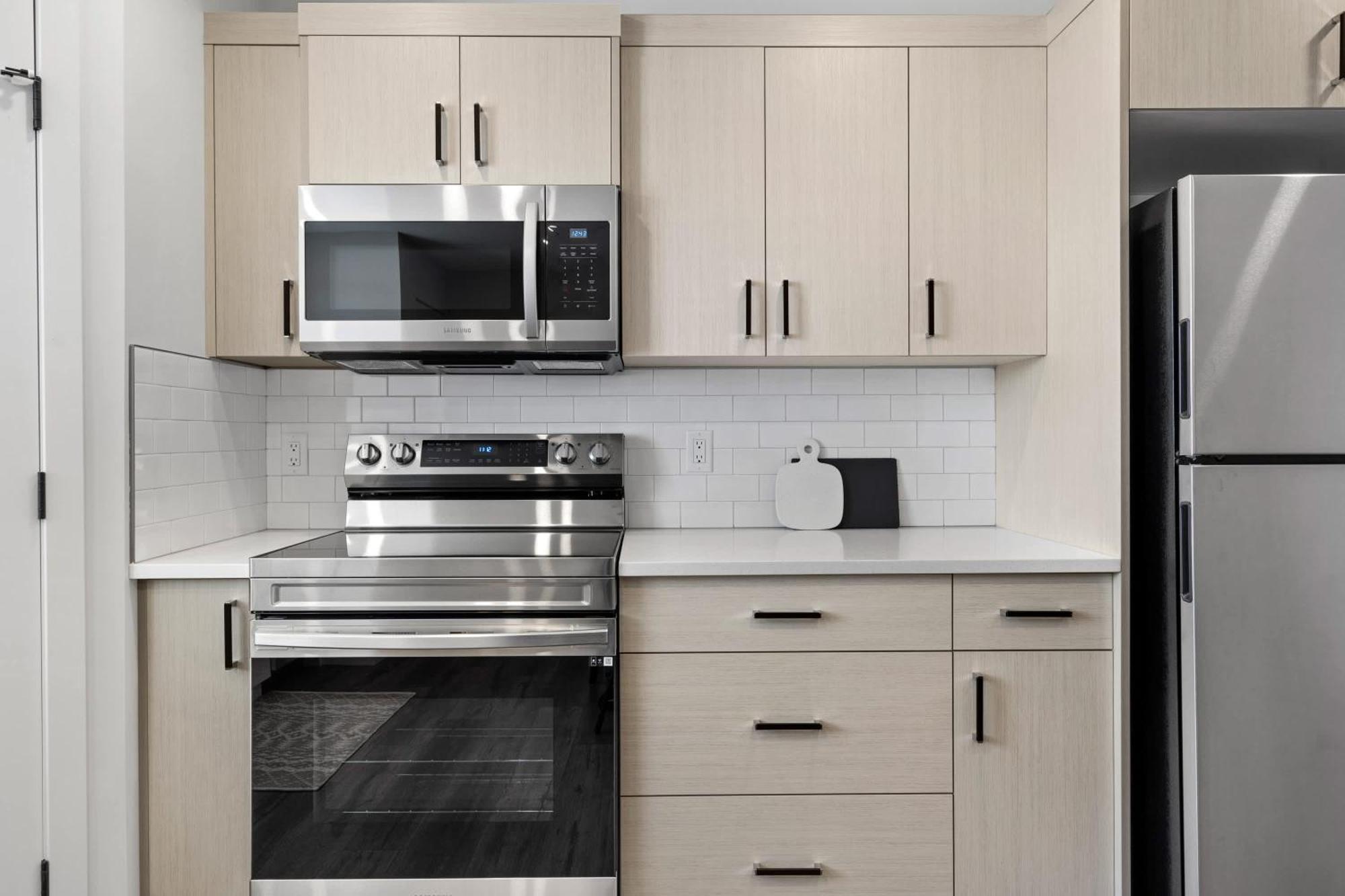Livingston Way I Sleep 6 I Netflix I Kitchen I Tv Villa Pincher Creek Ngoại thất bức ảnh