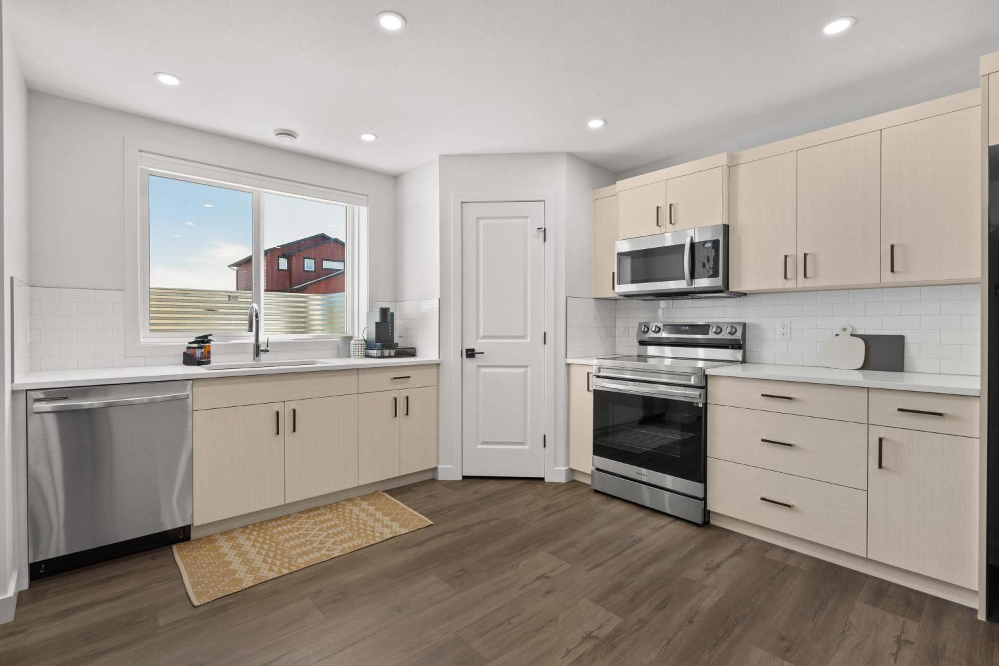Livingston Way I Sleep 6 I Netflix I Kitchen I Tv Villa Pincher Creek Ngoại thất bức ảnh